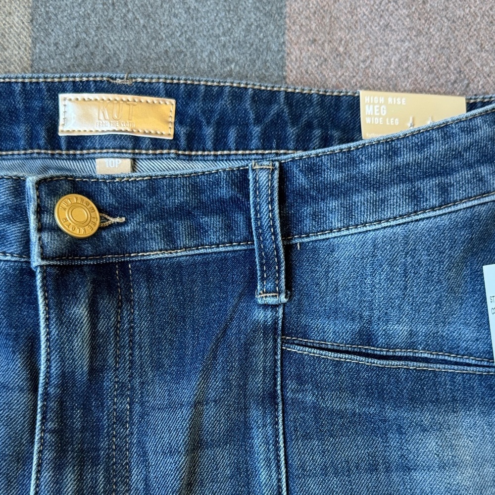 Kut from the Kloth Meg Blue Wide Leg Jeans - Picture 2 of 13